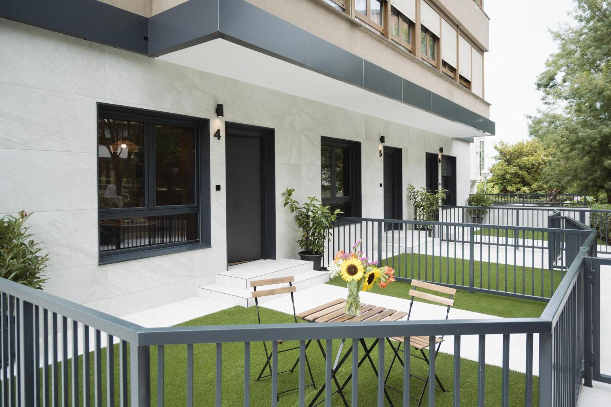 Apartamentos Joaquin Costa Сантандер Экстерьер фото