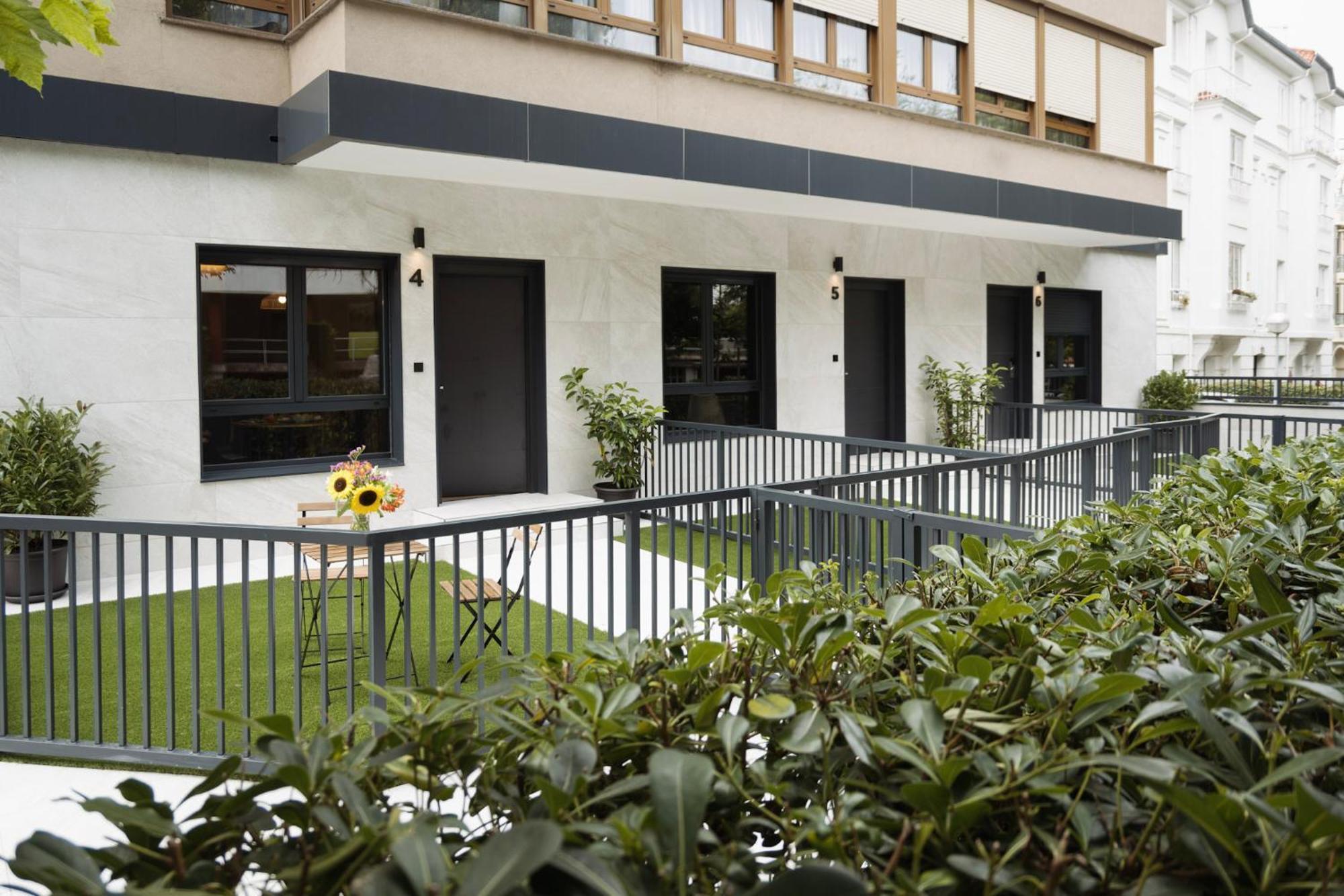 Apartamentos Joaquin Costa Сантандер Экстерьер фото