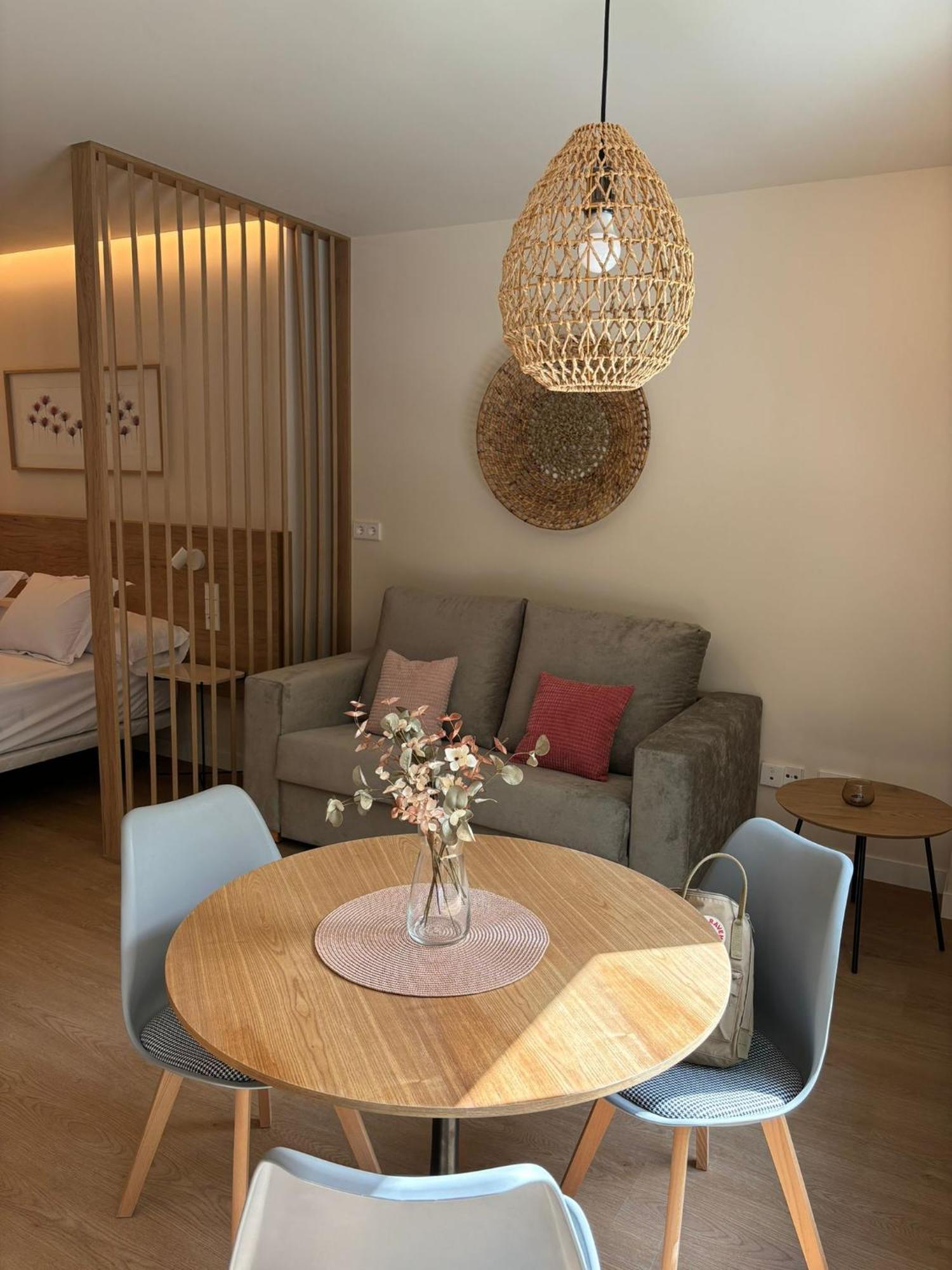 Apartamentos Joaquin Costa Сантандер Экстерьер фото