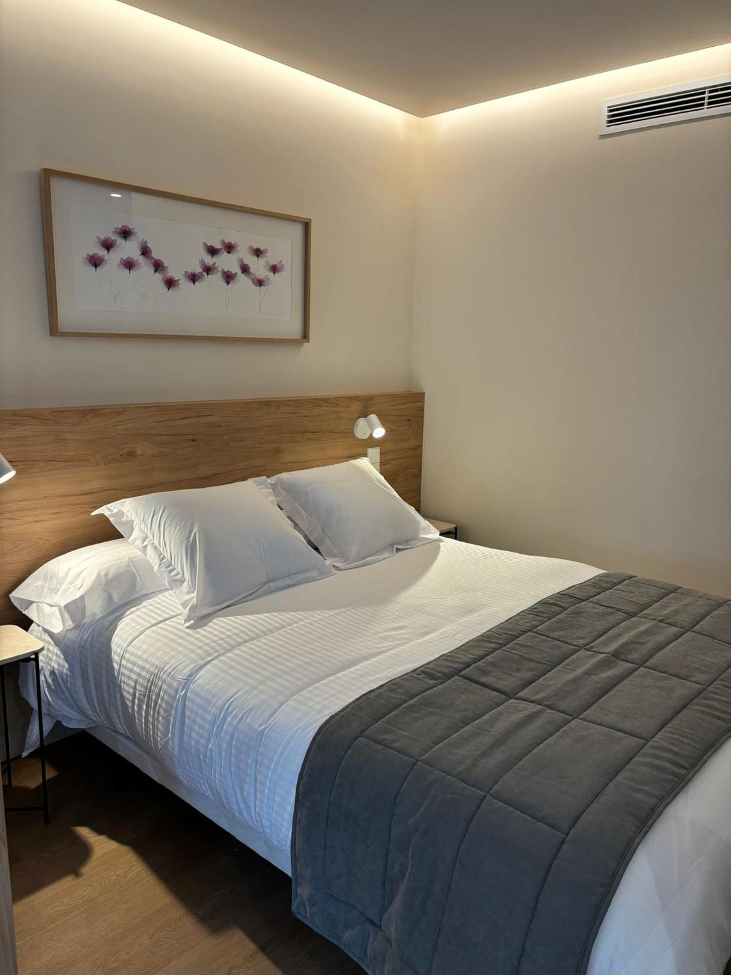 Apartamentos Joaquin Costa Сантандер Экстерьер фото