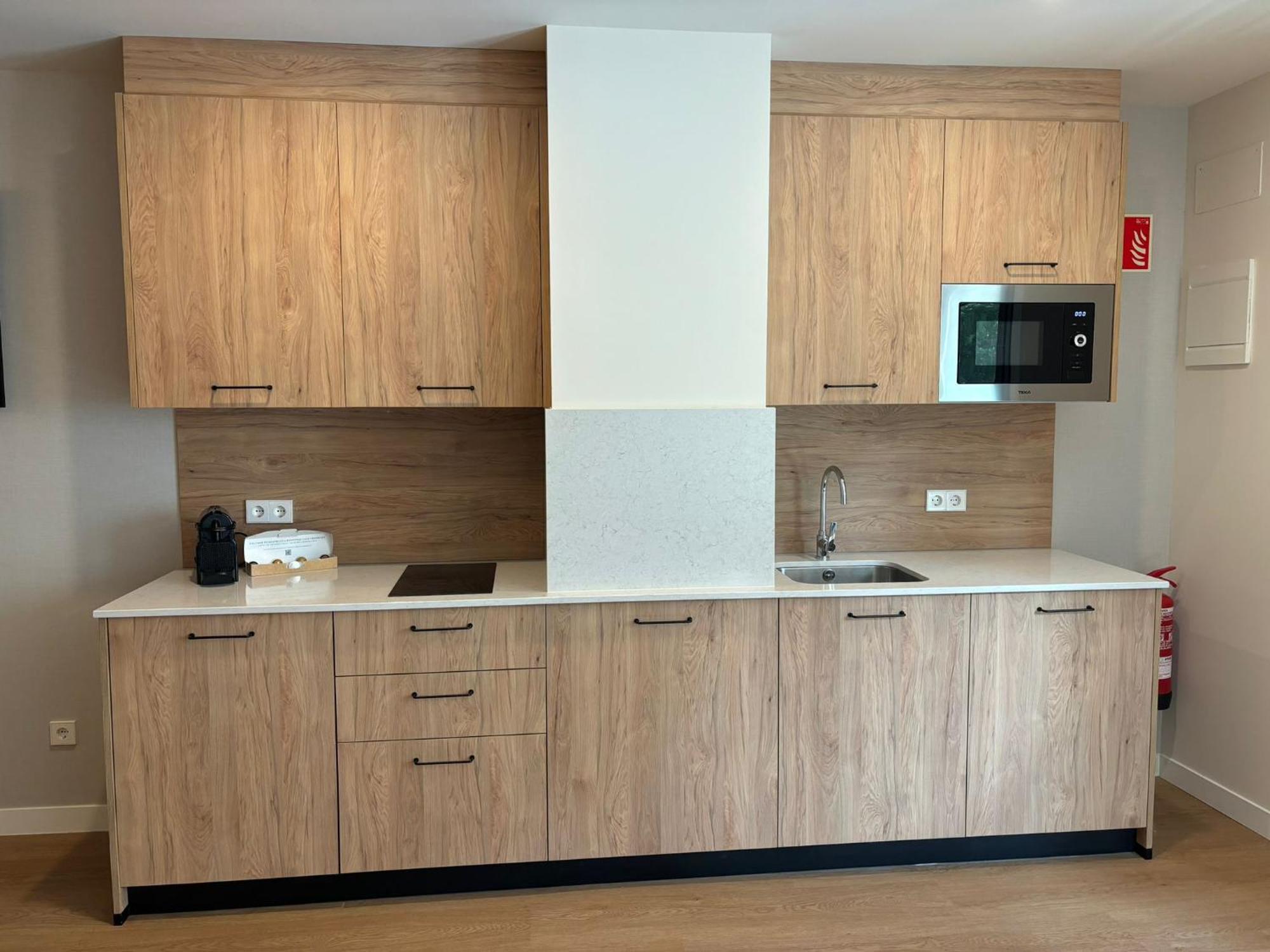 Apartamentos Joaquin Costa Сантандер Экстерьер фото