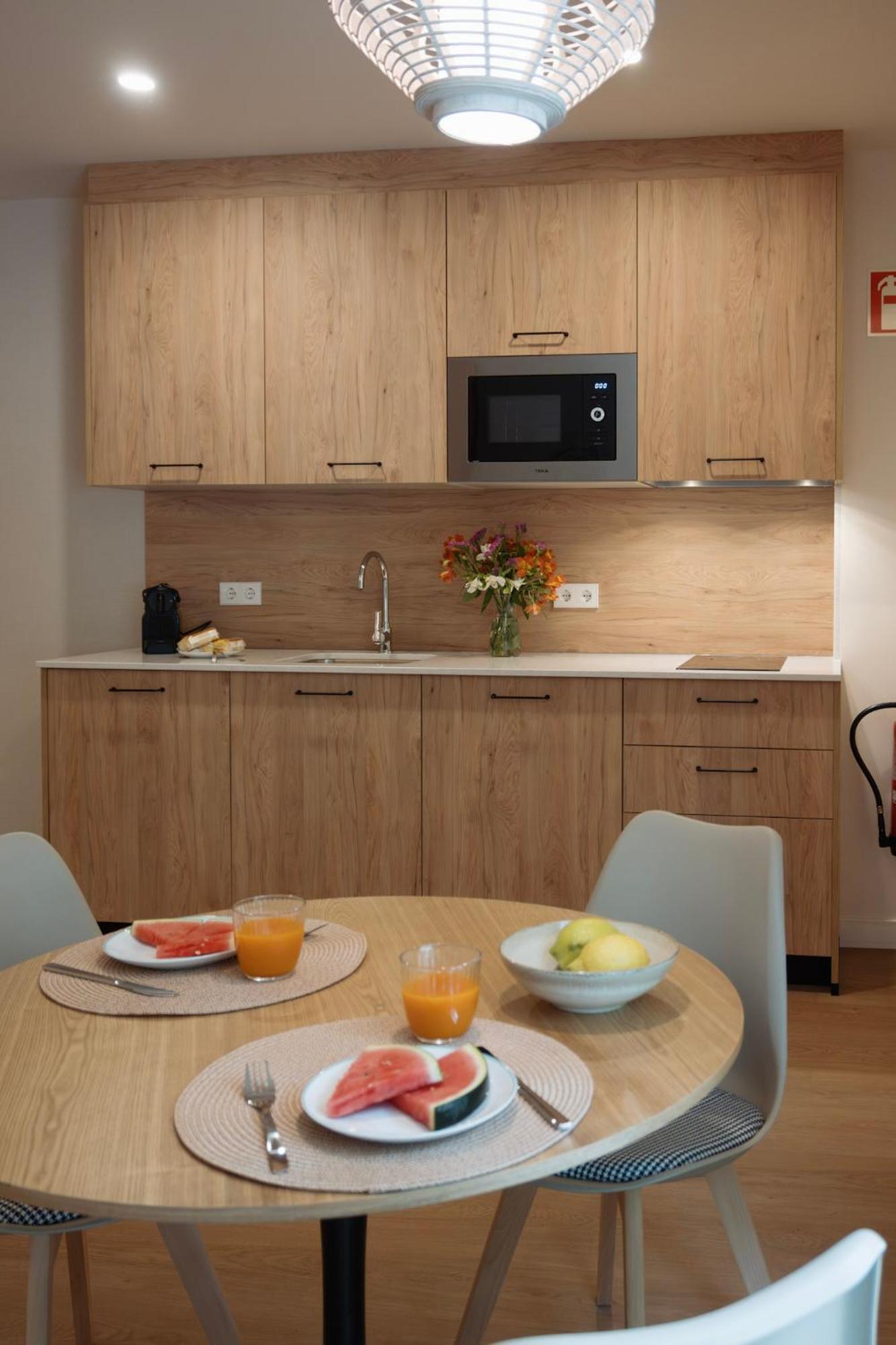Apartamentos Joaquin Costa Сантандер Экстерьер фото