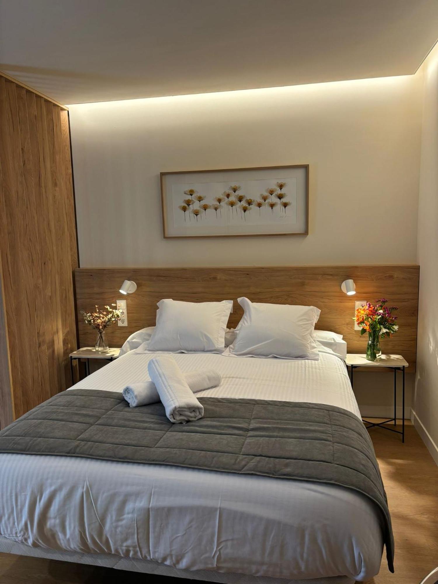 Apartamentos Joaquin Costa Сантандер Экстерьер фото